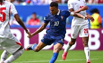 Mondial 2026 : Le bronze pour l'Angleterre qui domine la France au terme d'un festival de buts