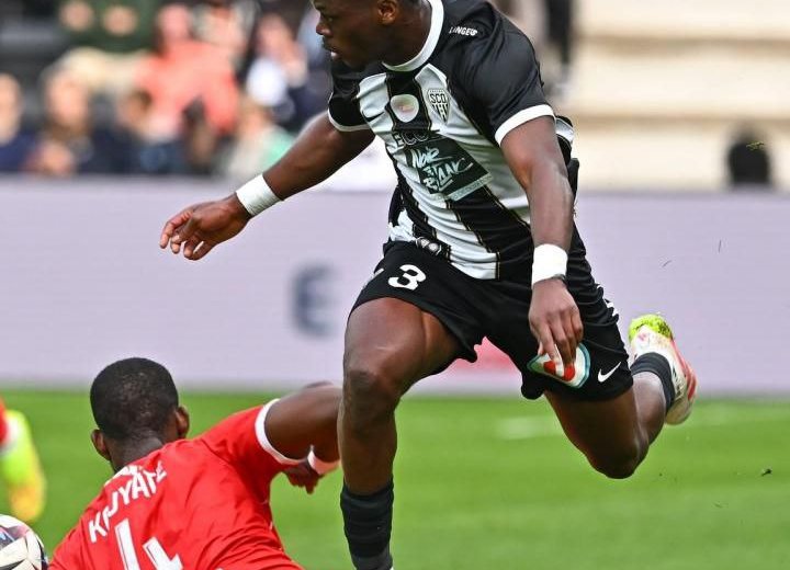 Ligue 1 : Jacques Ekomié décisif dans le nul arraché par Angers à Metz