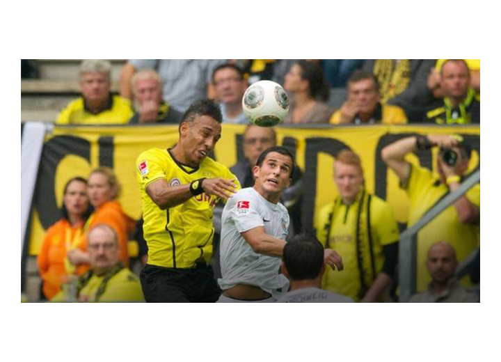Aubameyang continue d'apprendre...à marquer !
