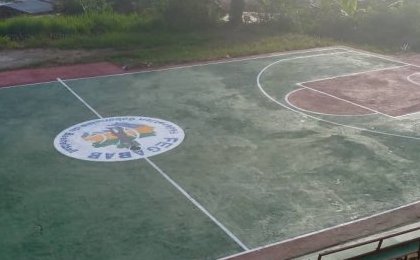 Le terrain de basket-ball d'un lycée de Koulamoutou enfin réhabilité 