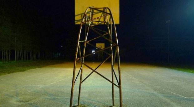 Le terrain de basket ball ré-habilité