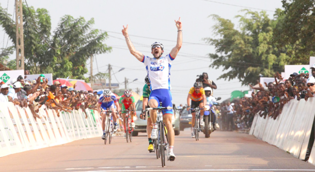 Yohan Gene remporte l'étape de Lambaréné
